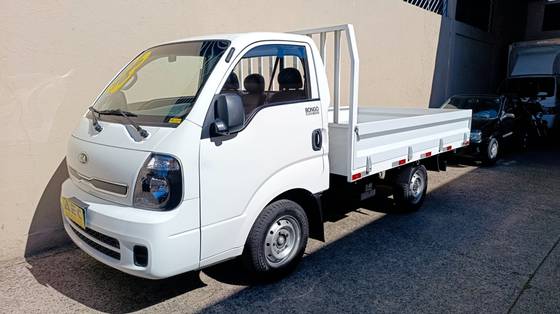 KIA BONGO 2.5 TD DIESEL STD CS MANUAL KIA BONGO 2.5 TD DIESEL STD CS MANUAL